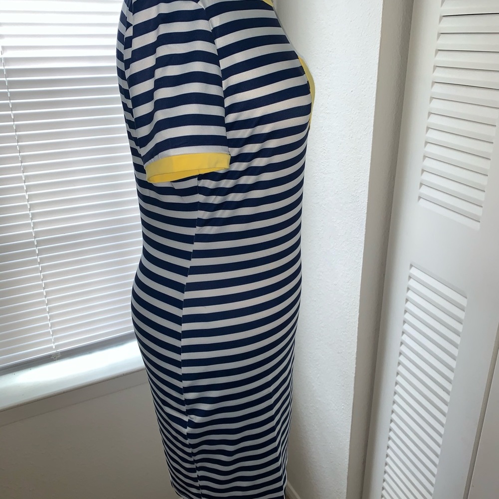 Dress - Picture 3 of 4